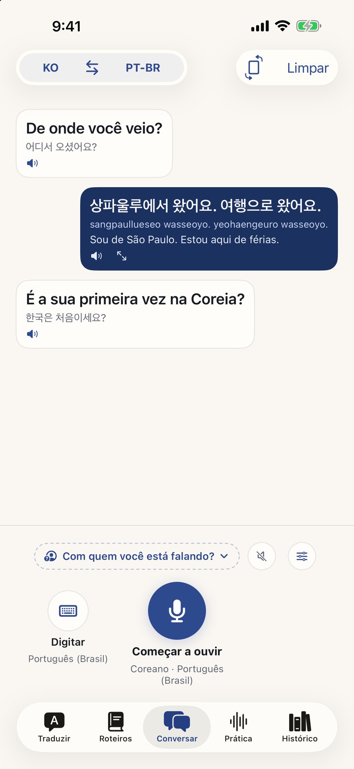 Uma conversa ao vivo no Tono Translate, cada frase do lado de quem disse
